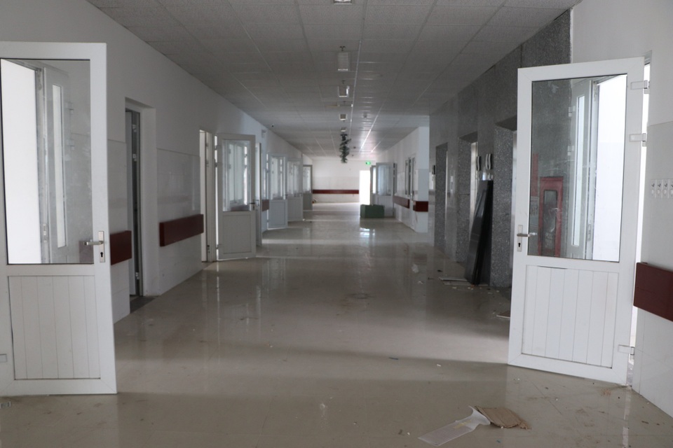 Quảng Nam: Bệnh viện đầu tư 150 tỷ đồng vẫn đang bỏ hoang - 3