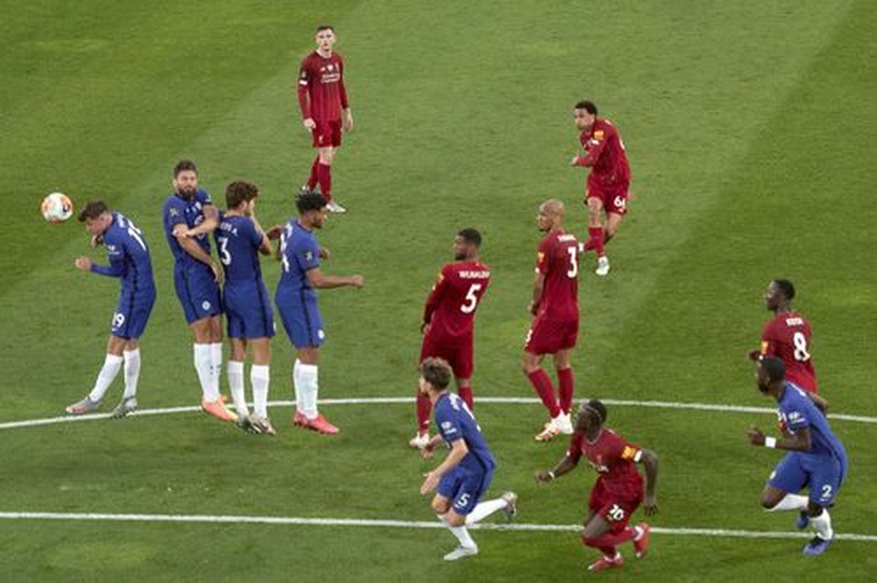 Liverpool 5-3 Chelsea: Cuộc rượt đuổi quyết liệt - 3 Liverpool 5-3 Chelsea: Cuộc rượt đuổi quyết liệt - 3