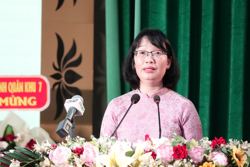 TPHCM họp mặt người có công và truy tặng danh hiệu Bà mẹ Việt Nam anh hùng - 3 TPHCM họp mặt người có công và truy tặng danh hiệu Bà mẹ Việt Nam anh hùng - 3