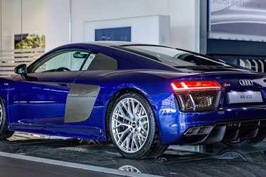 Siêu xe Audi R8 sẽ dùng chung động cơ với Porsche Panamera