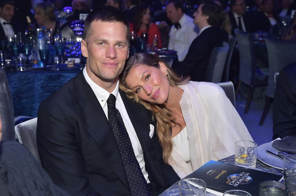 Vợ chồng Gisele Bundchen tìm luật sư ly hôn, phân chia tài sản 26 triệu USD - 2 Vợ chồng Gisele Bundchen tìm luật sư ly hôn, phân chia tài sản 26 triệu USD - 2