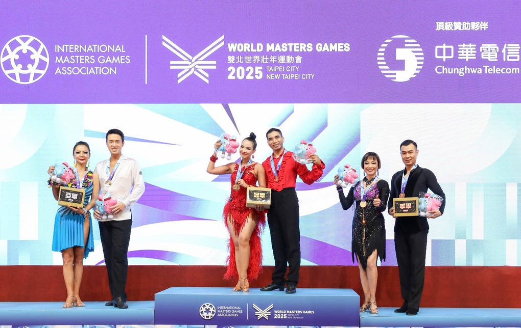 Cặp đôi dancesport Việt Nam vô địch Thế vận hội Trung niên 2025 - 1 Cặp đôi dancesport Việt Nam vô địch Thế vận hội Trung niên 2025