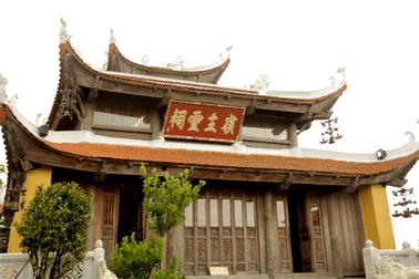 Du lịch tâm linh tại Bà Nà