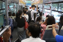 Buýt nhanh BRT Hà Nội vắng khách