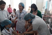 Vụ 19 học sinh ngộ độc: Trà sữa nhiễm khuẩn tụ cầu vàng