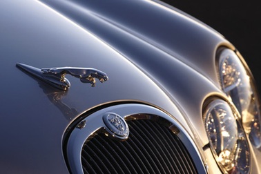 Jaguar nên sản xuất xe SUV