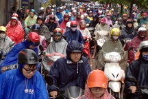 “Lô cốt chiếm 3/4 lòng đường Hà Nội, sao mà không tắc?”