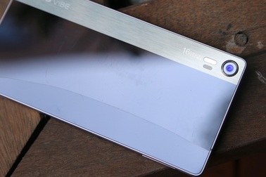 Smartphone chuyên chụp ảnh của Lenovo ra mắt tại Việt Nam, giá 7,9 triệu đồng