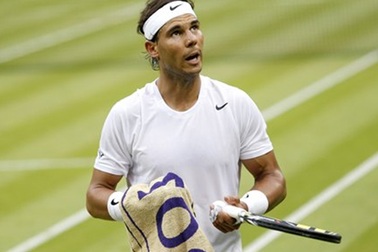 Nadal tiếp tục “chơi bài” ngược dòng