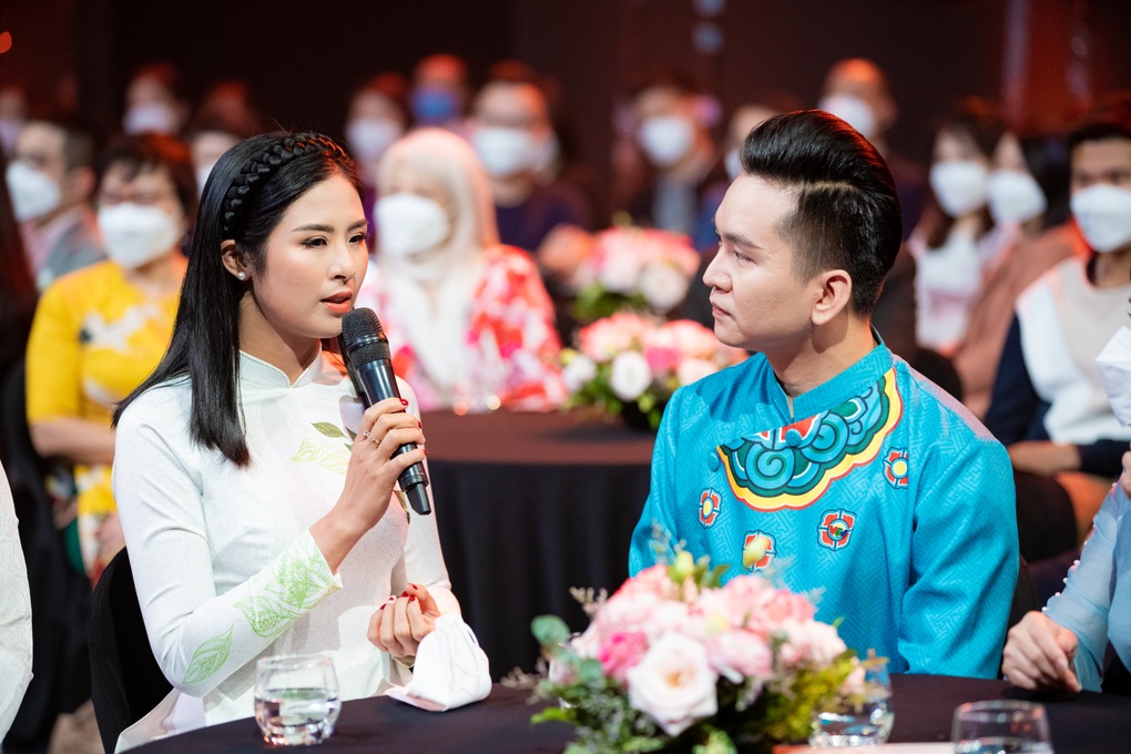 MC Hạnh Phúc: Thời gian tôi dành cho gia đình rất ít - 2 MC Hạnh Phúc: Thời gian tôi dành cho gia đình rất ít - 2
