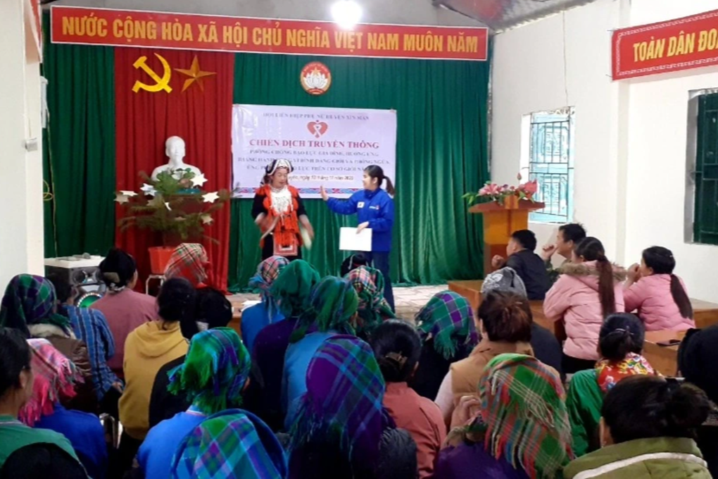 Hơn 13.000 phụ nữ được trang bị kiến thức phòng chống bạo lực gia đình - 1 Hơn 13.000 phụ nữ được trang bị kiến thức phòng chống bạo lực gia đình - 1