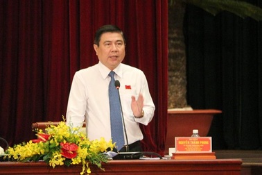 Chủ tịch TPHCM: Xử lý nghiêm đơn vị không dẹp được nạn xe “dù”, bến “cóc”