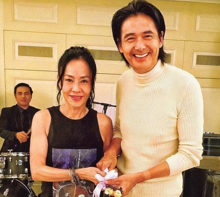 6 ngôi sao nam làm rể hào môn: Sang vì vợ là đây... - 6 6 ngôi sao nam làm rể hào môn: Sang vì vợ là đây... - 6