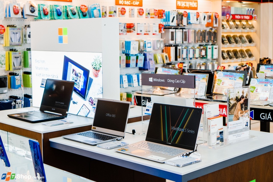 Mua laptop, FPT Shop giảm đến 3 triệu và giao tận nhà miễn phí - 1 Mua laptop, FPT Shop giảm đến 3 triệu và giao tận nhà miễn phí - 1