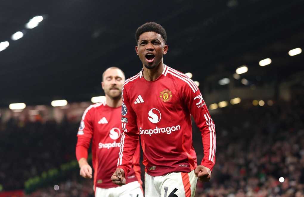 Amad Diallo lập hat-trick, Man Utd ngược dòng hạ Southampton - 3