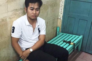 Xưng là cán bộ Hải quan để lừa đảo bán điện thoại thanh lý