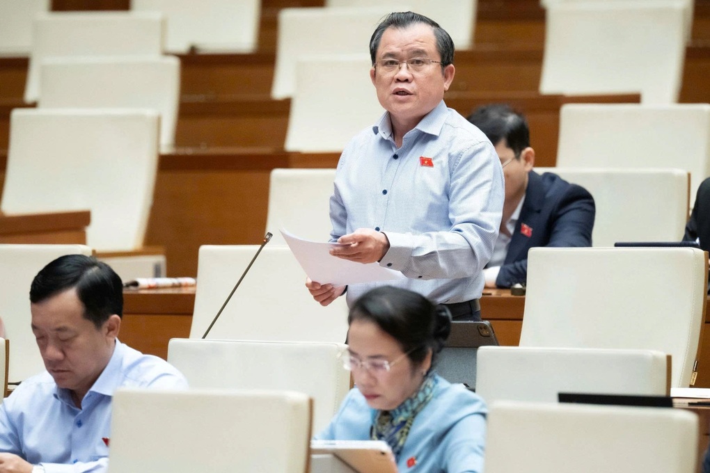 « Pourquoi le Premier ministre doit-il réclamer chaque année le déblocage des fonds d’investissement publics ? » - 2 “Tại sao năm nào Thủ tướng cũng phải kêu gọi giải ngân vốn đầu tư công?” - 2