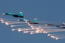 Cảnh báo không kích bất ngờ vang lên tại các thành phố Nga