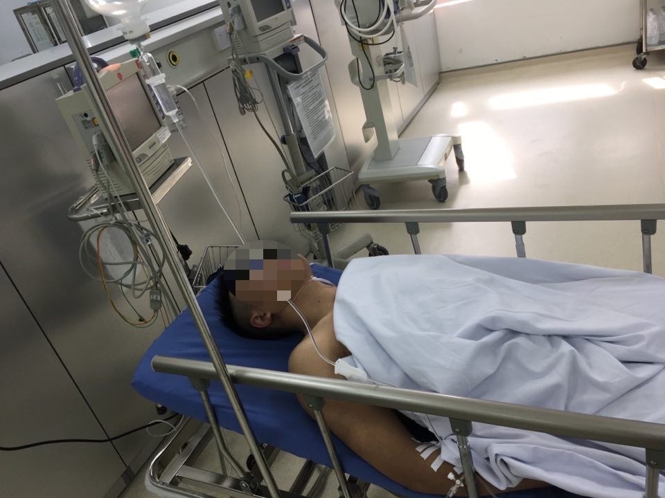 Cứu sống nam thanh niên nhảy xuống sông Hồng tự vẫn - 2 Cứu sống nam thanh niên nhảy xuống sông Hồng tự vẫn - 2