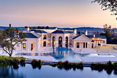 Dinh thự 1.460 tỷ đồng “đẹp như mơ” của đại gia bất động sản