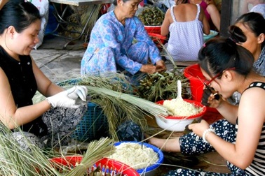 Hội An vào mùa bánh ú tro
