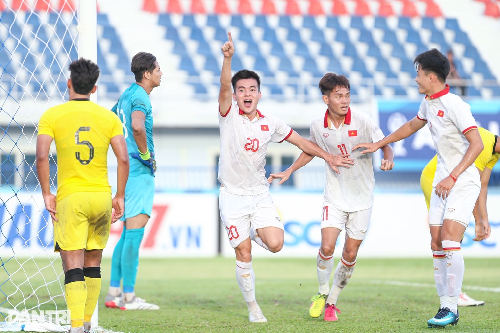 Thắng đậm Malaysia, U23 Việt Nam tiến vào chung kết giải Đông Nam Á - 1 Thắng đậm Malaysia, U23 Việt Nam tiến vào chung kết giải Đông Nam Á - 1