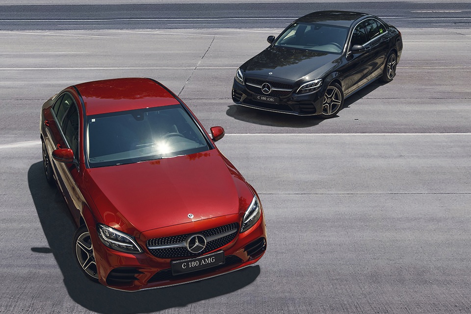 Mercedes-Benz C 180 AMG giá 1,5 tỷ đồng - tăng áp lực cho BMW 3-Series - 1 Mercedes-Benz C 180 AMG giá 1,5 tỷ đồng - tăng áp lực cho BMW 3-Series - 1