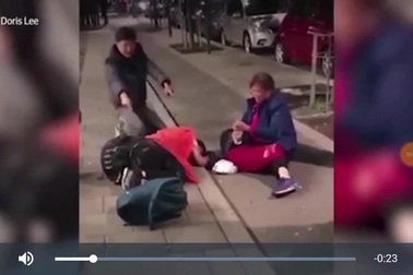 Thực hư việc du khách Trung Quốc bị cảnh sát Thụy Điển lôi ra khỏi khách sạn chở ra nghĩa địa?