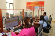 Xử lý nghiêm cán bộ yêu cầu người dân phải có VNeID khi nộp hồ sơ