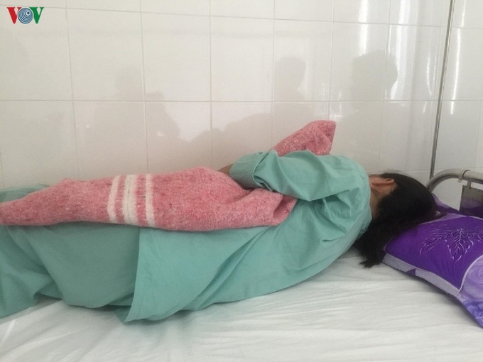 Bác sĩ nghi gạ tình, đánh nữ điều dưỡng nhập viện viết đơn thôi việc - Ảnh 2. Bác sĩ nghi gạ tình, đánh nữ điều dưỡng nhập viện viết đơn thôi việc - Ảnh 2.