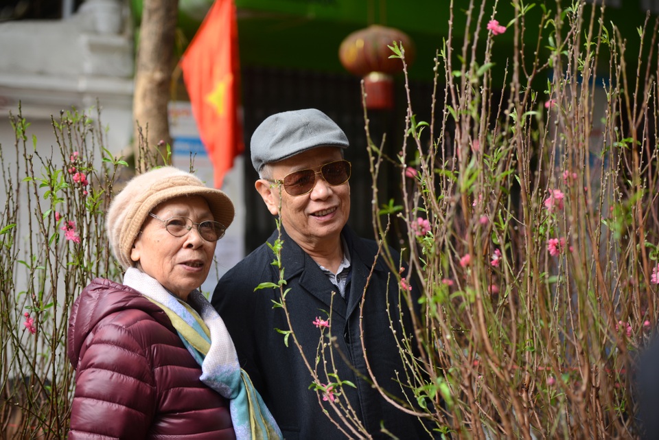 Nôn nao thấy vị Tết về trên phố xuân - 1