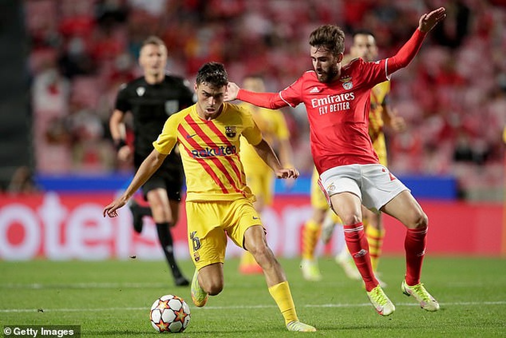 Barcelona thảm bại trước Benfica, Bayern Munich thắng 5 sao - 3 Barcelona thảm bại trước Benfica, Bayern Munich thắng 5 sao - 3