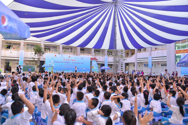 Bảo vệ nguồn nước sạch cho thế hệ trẻ Việt