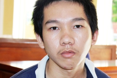 Quan hệ với người yêu nhí quen qua mạng, lĩnh 11 năm tù