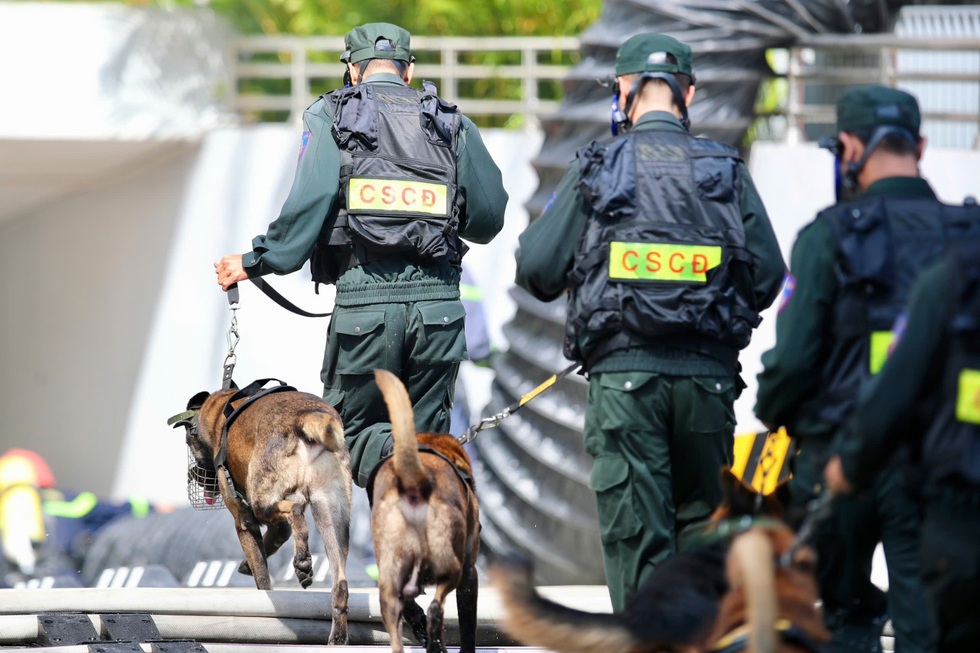 Nghẹt thở với cuộc diễn tập PCCC lớn nhất năm ở TPHCM - 5 Nghẹt thở với cuộc diễn tập PCCC lớn nhất năm ở TPHCM - 5