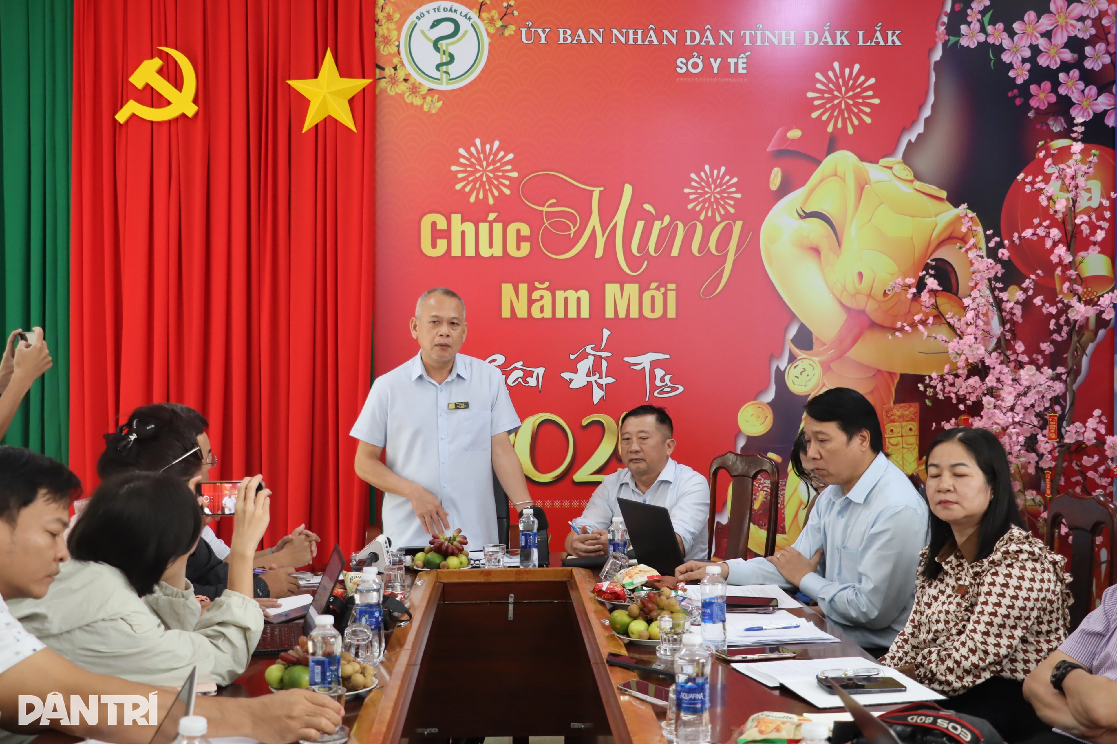 Chuyển công an vụ máy tán sỏi hỏng vẫn chữa cho hàng trăm bệnh nhân - 1