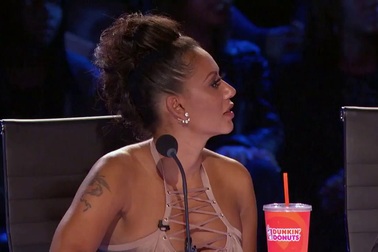 Ảo thuật gia Rubik bị loại vì thiếu khả năng… “làm màu”