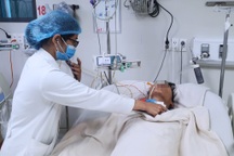 Trung tâm y tế hết thuốc, bệnh nhân nguy kịch, ôm nợ vì nhiễm uốn ván