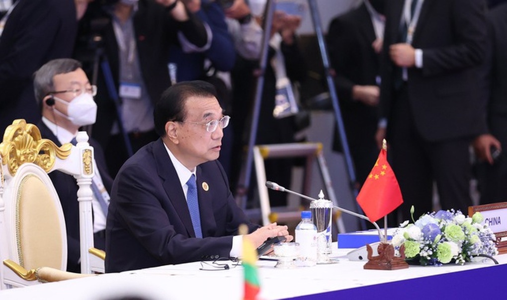 Thủ tướng dự Hội nghị Cấp cao ASEAN với các đối tác Trung Quốc, Hàn Quốc, LHQ - 2 Thủ tướng dự Hội nghị Cấp cao ASEAN với các đối tác Trung Quốc, Hàn Quốc, LHQ - 2