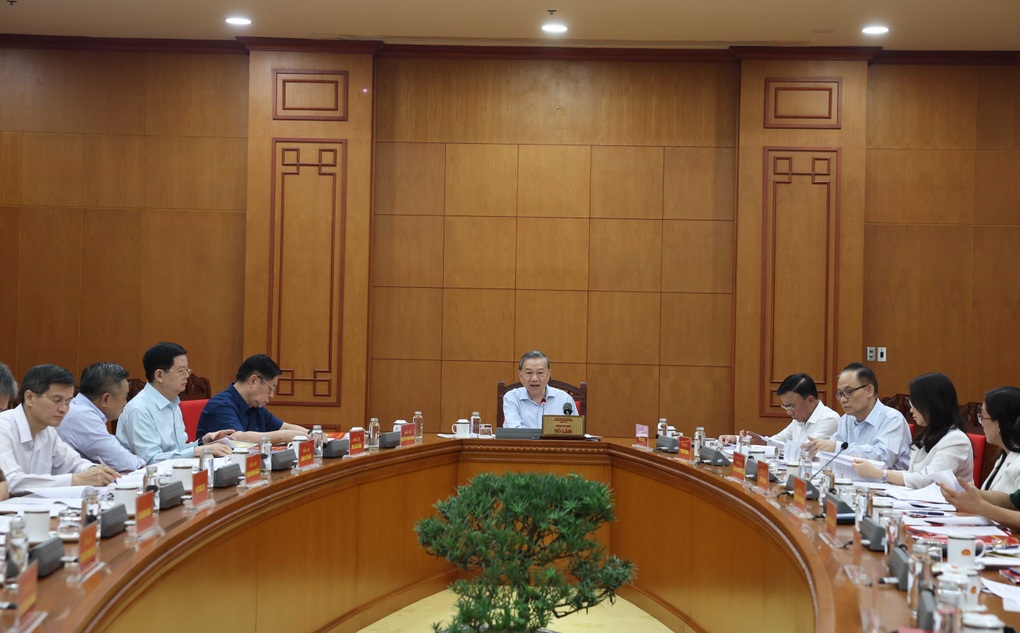 Tổng Bí thư: Công tác chuẩn bị lễ diễu binh dịp 2/9 phải chu đáo, an toàn - 2 Tổng Bí thư: Công tác chuẩn bị lễ diễu binh dịp 2/9 phải chu đáo, an toàn - 2