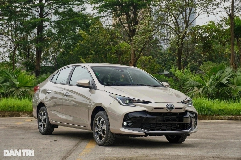 Sedan hạng B tháng 2: Cuộc đua của Toyota Vios và Honda City - 2