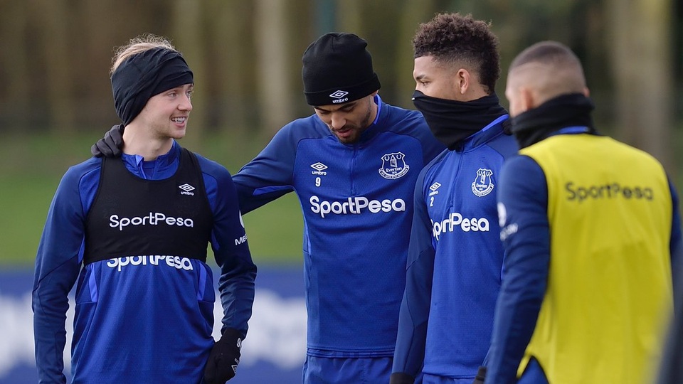 Sau Arsenal, Chelsea, thêm một CLB Premier League phải cách ly - 1