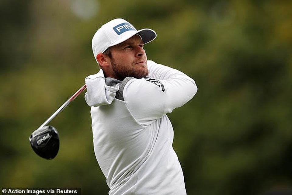 Tyrrell Hatton bất ngờ dẫn đầu BMW PGA Championship 2020 - 1 Tyrrell Hatton bất ngờ dẫn đầu BMW PGA Championship 2020 - 1