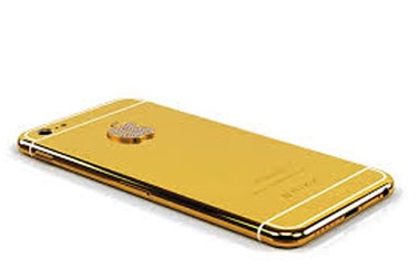 Tài xế taxi trả lại điện thoại iPhone cho vị khách say xỉn