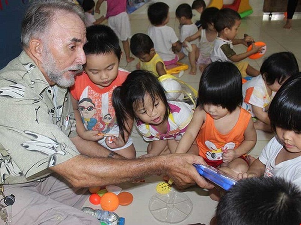 Giúp trẻ nhỏ, tôi nhận lại nụ cười và giọt nước mắt hạnh phúc... - 1 Giúp trẻ nhỏ, tôi nhận lại nụ cười và giọt nước mắt hạnh phúc... - 1