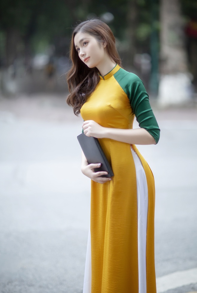 Hoa khôi 10X xinh đẹp, học giỏi gạt phăng định kiến chân dài não ngắn - 15 Hoa khôi 10X xinh đẹp, học giỏi gạt phăng định kiến chân dài não ngắn - 15
