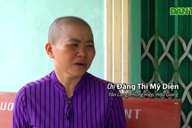 Mẹ ung thư bán rau nuôi con trai ăn học