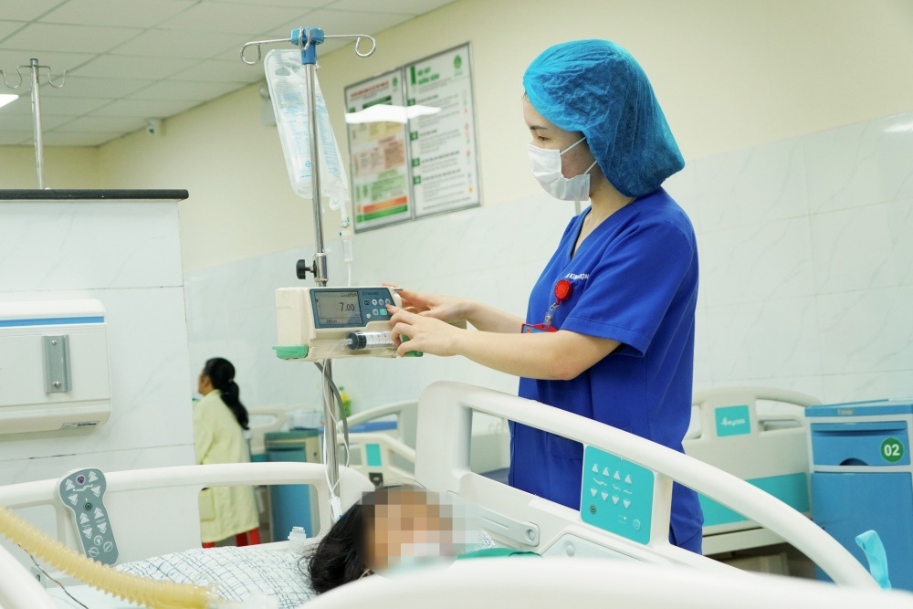 Kiểm tra ao cá sợ tràn do mưa lớn, người phụ nữ bị đuối nước giữa đêm - 1