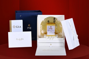 Top 3 chiếc nhẫn cầu hôn có thiết kế ấn tượng và ý nghĩa dịp Valentine 2025