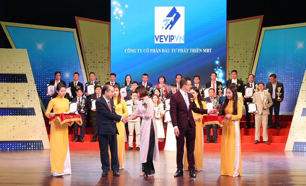 Trải nghiệm của tín đồ du lịch cùng vé máy bay giá rẻ trực tuyến tại VEVIP.VN - 1 Trải nghiệm của tín đồ du lịch cùng vé máy bay giá rẻ trực tuyến tại VEVIP.VN - 1